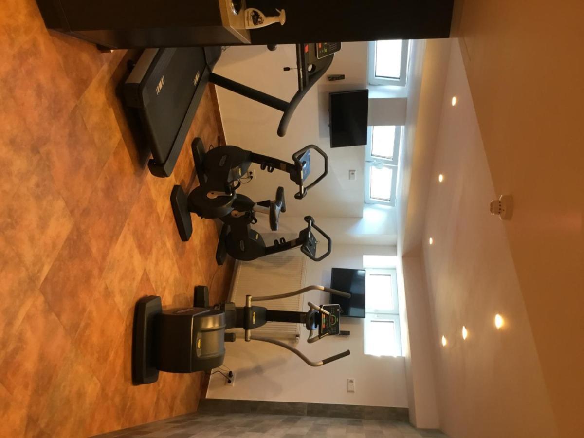 Trans World Hotel Columbus Зелингенщад Екстериор снимка
