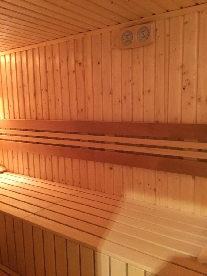 Trans World Hotel Columbus Зелингенщад Екстериор снимка