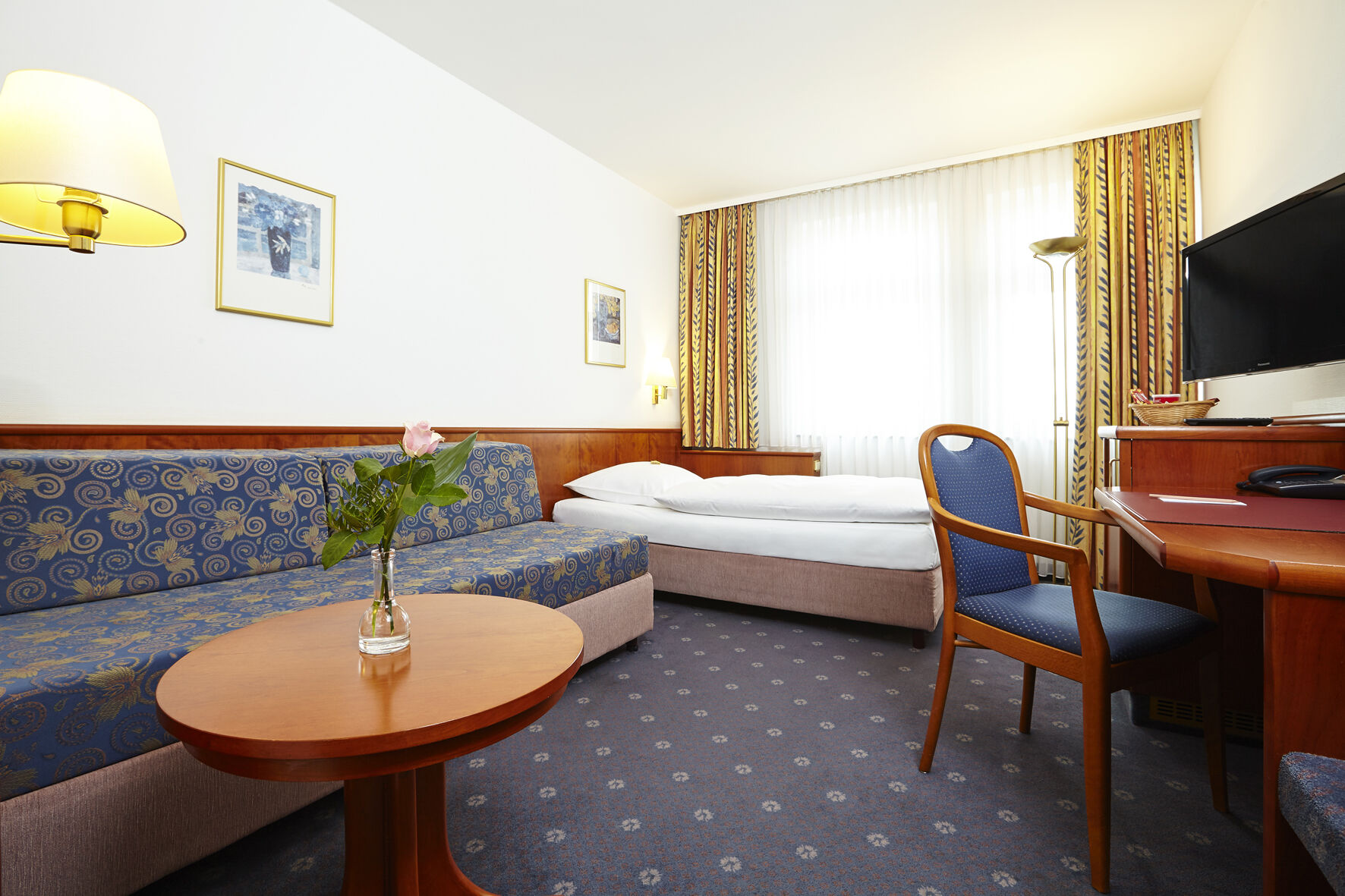 Trans World Hotel Columbus Зелингенщад Стая снимка