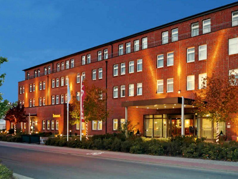 Trans World Hotel Columbus Зелингенщад Екстериор снимка